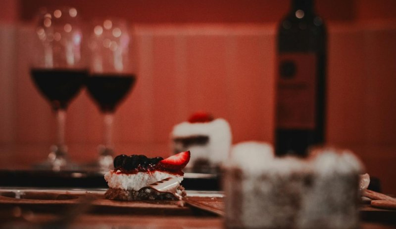 С чем пить кагор: идеи для уютного зимнего вечера - «Кулинарные рецепты» С чем пить кагор: идеи для уютного зимнего вечера - «Кулинарные рецепты»